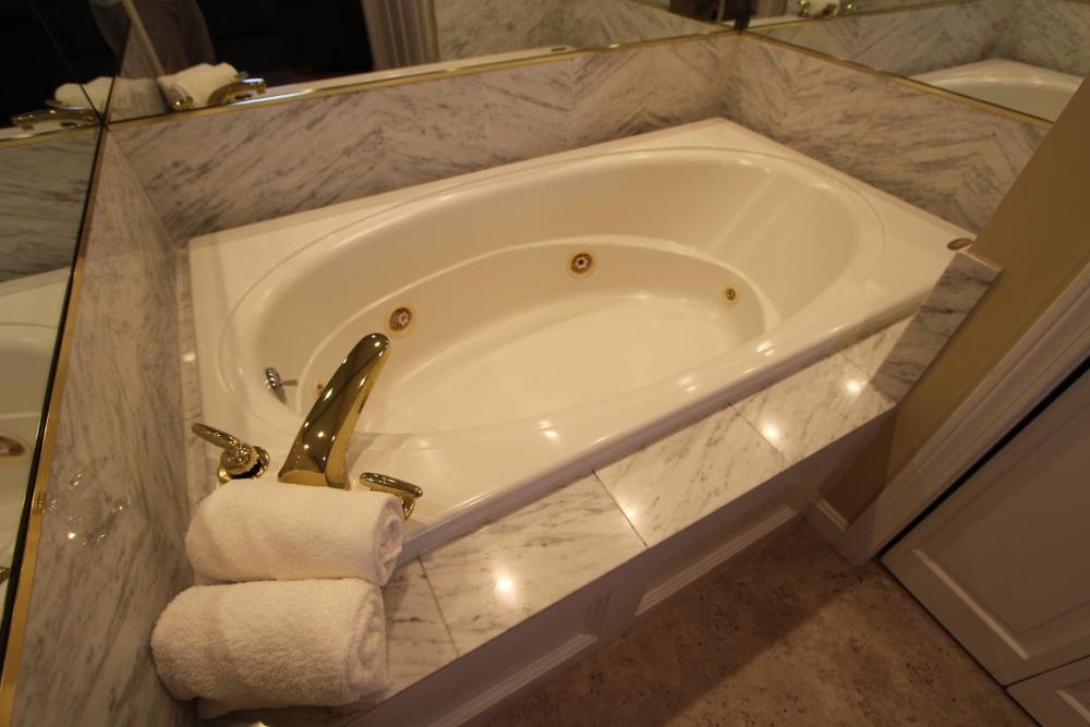 Queen Studio with Sofa Bed